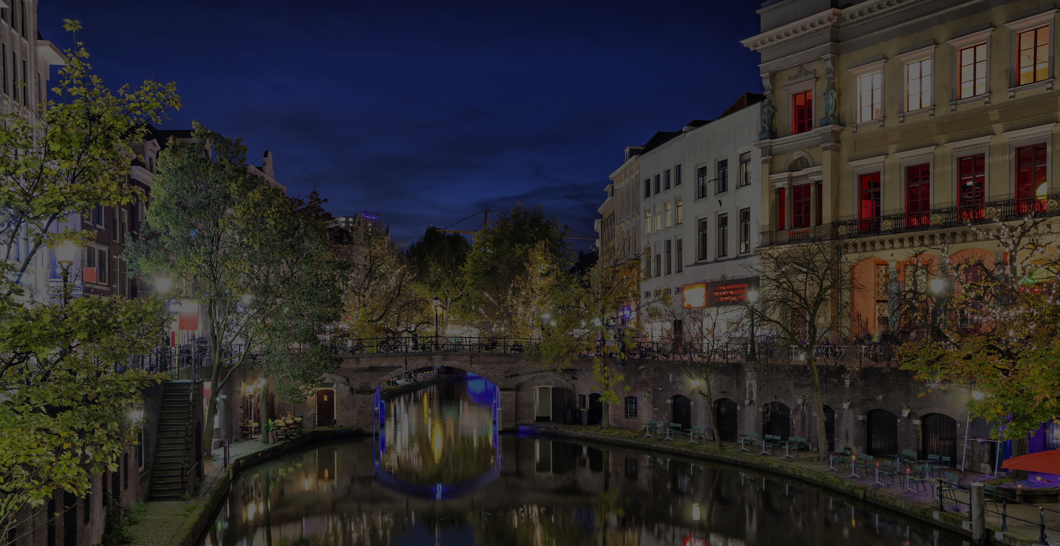 Bridge-across-canal-in-the-historic-center-of-Utrecht-524946519_2125x14161.png