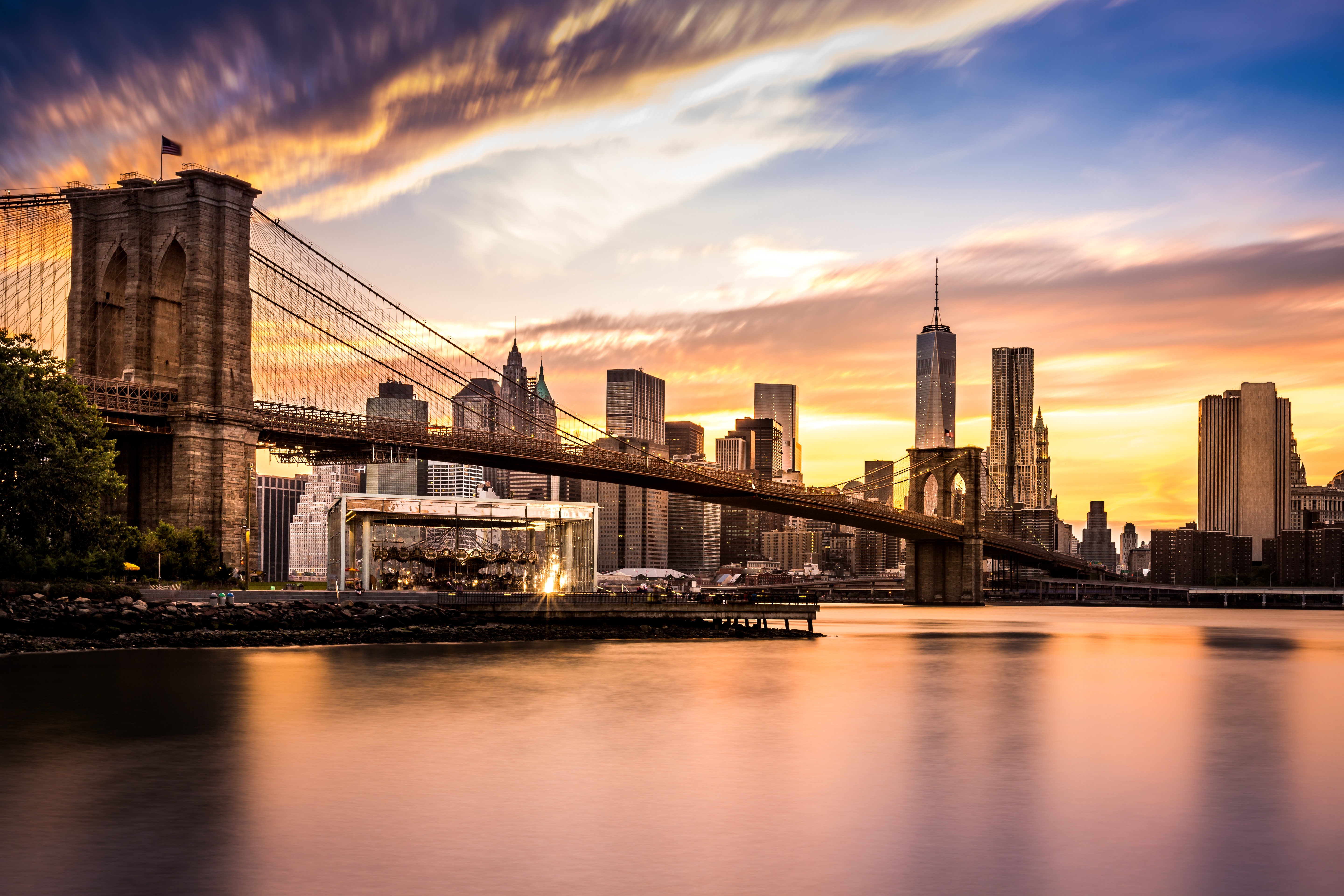 Brooklyn-Bridge-at-sunset-509701631_5760x3840.jpeg